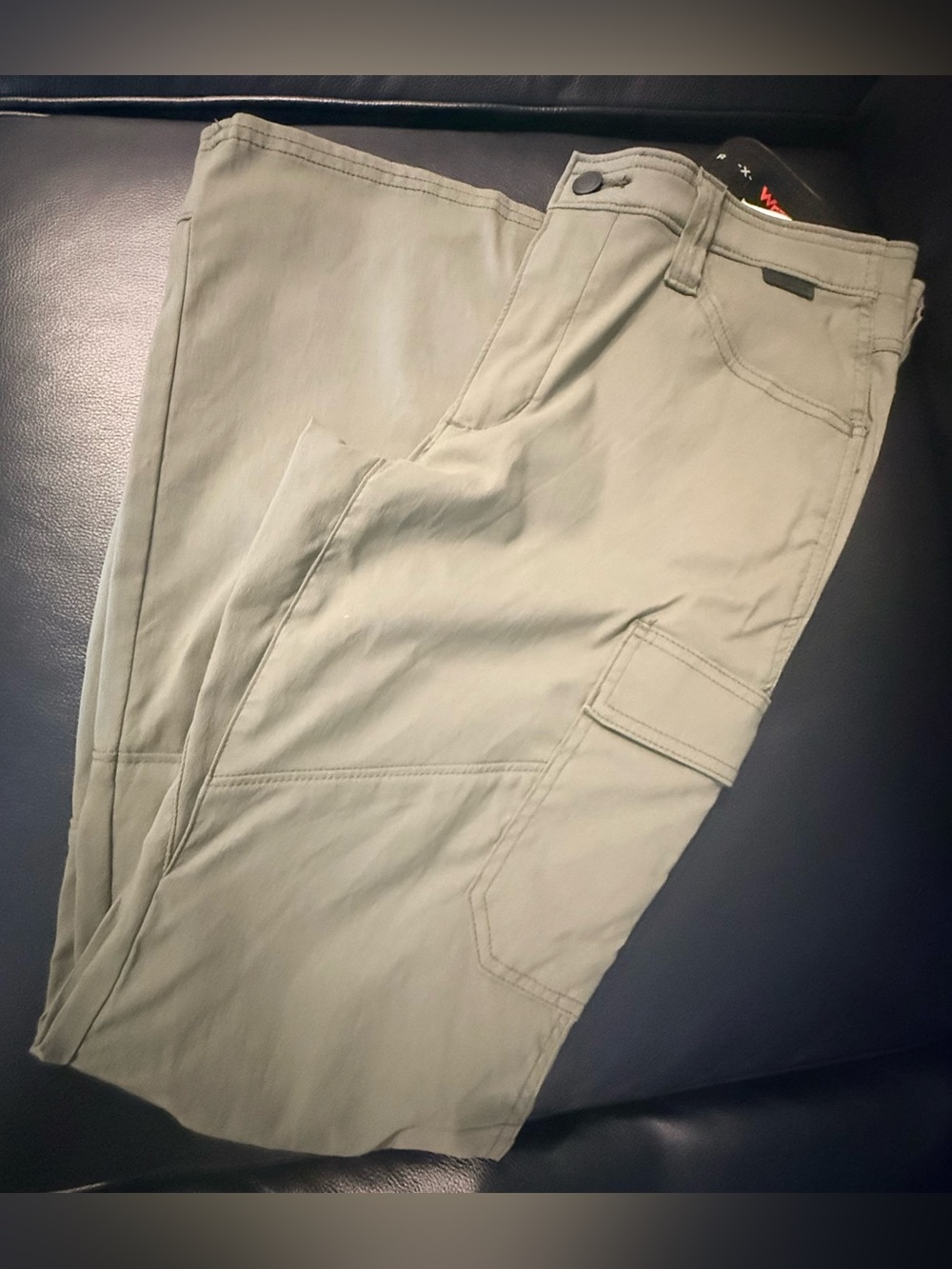 Women’s Wrangler Casual Cargo Pants in Light Olive - Comfortable Everyday Wear